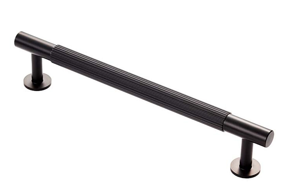 Carlisle Brass Lines Pull Handle Matt Black 160mm – Homefix DIY
